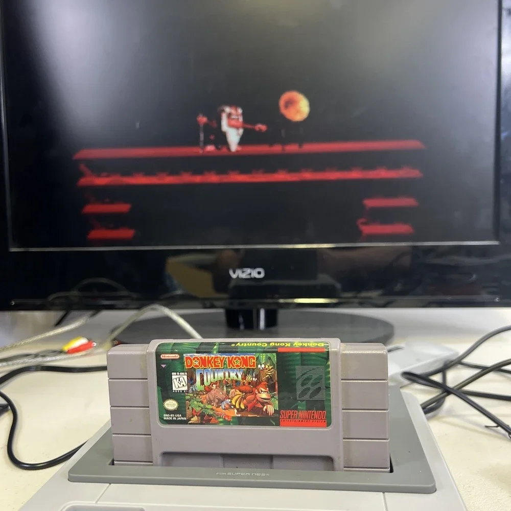 Donkey Kong Country Super Nintendo SNES Game Tested & Working! Authentic!